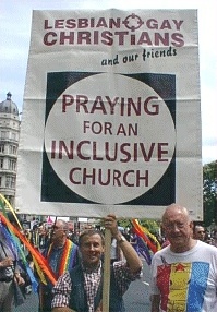 Mitin de homosexuales (cristianos) en busca de que la Iglesia no los excluya. (Ver 1 Corintios 6:9)